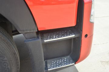 �й����� HOWO T7H�ؿ� 480���� 6X4ǣ����(����12��)(ZZ4257V324HE1B)ͼƬ