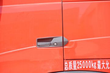 �й����� HOWO T7H�ؿ� 480���� 6X4ǣ����(����12��)(ZZ4257V324HE1B)ͼƬ