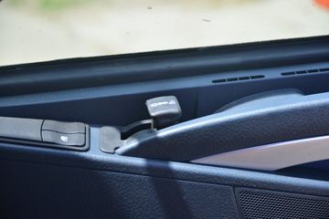 �й����� HOWO T7H�ؿ� 480���� 6X4ǣ����(����12��)(ZZ4257V324HE1B)ͼƬ