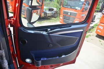 �й����� HOWO T7H�ؿ� 480���� 6X4ǣ����(����12��)(ZZ4257V324HE1B)ͼƬ