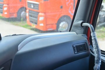 �й����� HOWO T7H�ؿ� 480���� 6X4ǣ����(����12��)(ZZ4257V324HE1B)ͼƬ