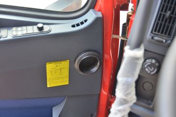 �й����� HOWO T7H�ؿ� 480���� 6X4ǣ����(����12��)(ZZ4257V324HE1B)ͼƬ