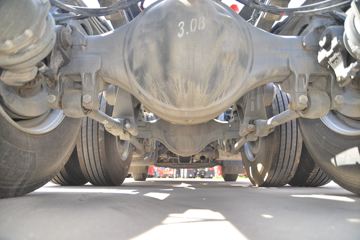 �й����� HOWO T7H�ؿ� 480���� 6X4ǣ����(����12��)(ZZ4257V324HE1B)ͼƬ