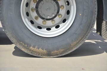 �й����� HOWO T7H�ؿ� 480���� 6X4ǣ����(����12��)(ZZ4257V324HE1B)ͼƬ