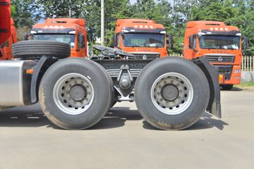 �й����� HOWO T7H�ؿ� 480���� 6X4ǣ����(����12��)(ZZ4257V324HE1B)ͼƬ