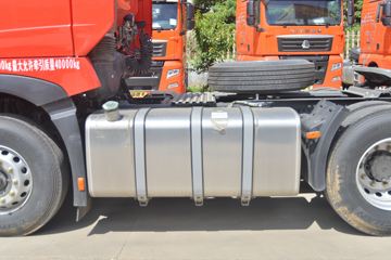 �й����� HOWO T7H�ؿ� 480���� 6X4ǣ����(����12��)(ZZ4257V324HE1B)ͼƬ