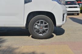 五菱征途&nbsp;皮卡底盘                                                图片