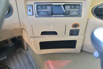 �й����� HOWO TX 340���� 8X4 7.5�����������賵(ZZ5317GJBN306GE1H)ͼƬ