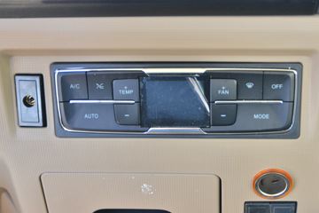 �й����� HOWO TX 340���� 8X4 7.5�����������賵(ZZ5317GJBN306GE1H)ͼƬ