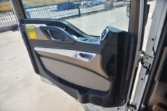 中国重汽 HOWO TX 340马力 8X4 7.5方混凝土搅拌车(ZZ5317GJBN306GE1H) 中国重汽 HOWO TX 340马力 8X4 7.5方混凝土搅拌车(ZZ5317GJBN306GE1H)