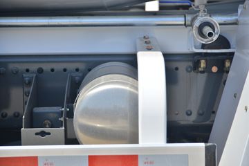 �й����� HOWO TX 340���� 8X4 7.5�����������賵(ZZ5317GJBN306GE1H)ͼƬ