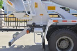 HOWO TX7&nbsp;混凝土搅拌车上装                                                图片