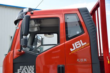 һ����� J6L�п� ��ֵ�� 180���� 4X2 6.2�������ػ���ͼƬ
