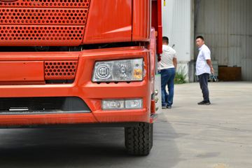 һ����� J6L�п� ��ֵ�� 180���� 4X2 6.2�������ػ���ͼƬ