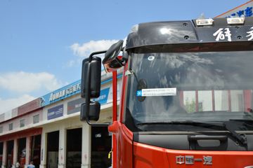 һ����� J6L�п� ��ֵ�� 180���� 4X2 6.2�������ػ���ͼƬ
