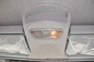 һ����� J6L�п� ��ֵ�� 180���� 4X2 6.2�������ػ���ͼƬ