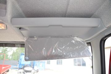 һ����� J6L�п� ��ֵ�� 180���� 4X2 6.2�������ػ���ͼƬ