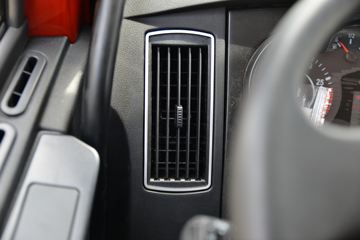 һ����� J6L�п� ��ֵ�� 180���� 4X2 6.2�������ػ���ͼƬ