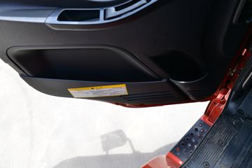 һ����� J6L�п� ��ֵ�� 180���� 4X2 6.2�������ػ���ͼƬ