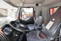 一汽解放 J6L中卡 超值版 180马力 4X2 6.2米栏板载货车(CA1180P62K1L4E5)