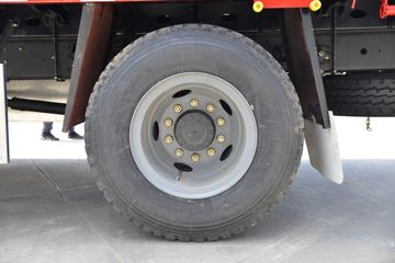 һ����� J6L�п� ��ֵ�� 180���� 4X2 6.2�������ػ���ͼƬ