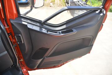 һ����� J6L�п� ������ 220���� 4X2 6.75�������ػ���ͼƬ