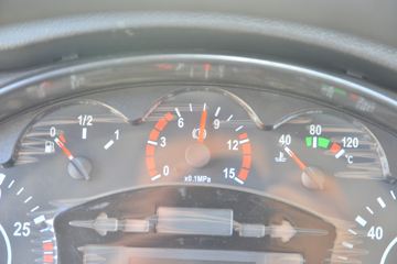 һ����� J6L�п� ������ 220���� 4X2 6.75�������ػ���ͼƬ