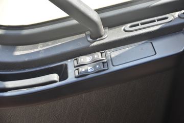 һ����� J6L�п� ������ 220���� 4X2 6.75�������ػ���ͼƬ