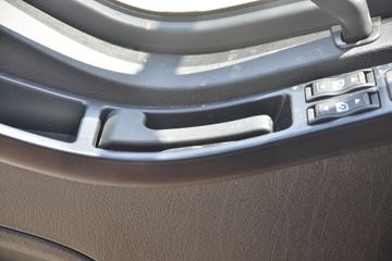 һ����� J6L�п� ������ 220���� 4X2 6.75�������ػ���ͼƬ