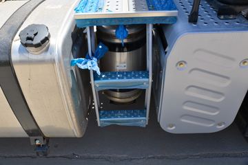 һ����� J6P�ؿ� �ʻݰ�2.0? 460���� 6X4 ǣ����(CA4250P66K24T1E5)ͼƬ