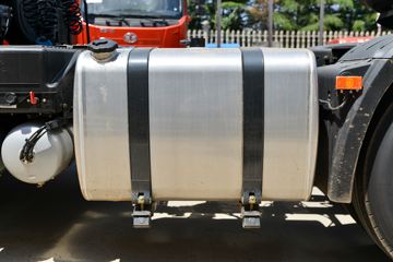 һ����� J6P�ؿ� �ʻݰ�2.0? 460���� 6X4 ǣ����(CA4250P66K24T1E5)ͼƬ