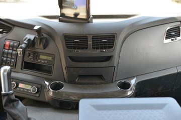 һ����� J6P�ؿ� �ʻݰ�2.0? 460���� 6X4 ǣ����(CA4250P66K24T1E5)ͼƬ