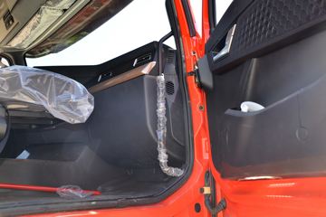 �й����� HOWO TH7�ؿ� 480���� 6X4 AMT�Զ���ǣ����ͼƬ