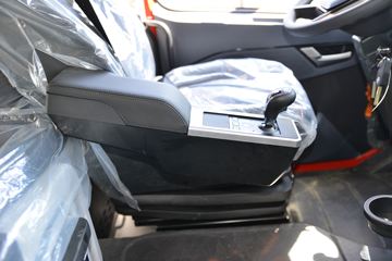 �й����� HOWO TH7�ؿ� 540���� 6X4 AMT�Զ���ǣ����(����)(ZZ4257V324HF1B)ͼƬ