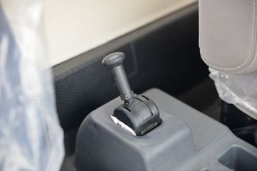�й�����HOWO ͳ˧ 130���� 4.15�׵��������Ῠ(����)(����)ͼƬ