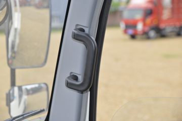 �й�����HOWO ͳ˧ 110���� 3.65���Ű������ῨͼƬ