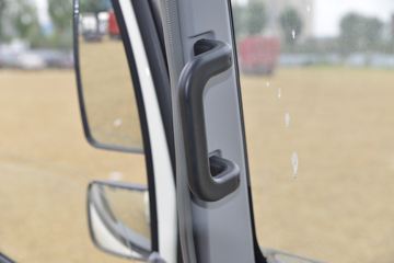 �й�����HOWO ͳ˧ 110���� 3.65���Ű������ῨͼƬ