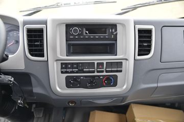 �й�����HOWO ͳ˧ 110���� 3.65���Ű������ῨͼƬ