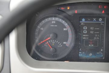 �й�����HOWO ͳ˧ 110���� 3.65���Ű������ῨͼƬ
