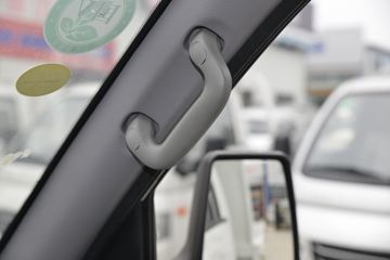 ���� С����W17 102���� 4X2 3.3����ж��(EQ3040S6BDB)ͼƬ