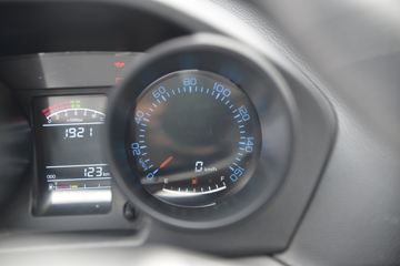 ���� С����W17 102���� 4X2 3.3����ж��(EQ3040S6BDB)ͼƬ