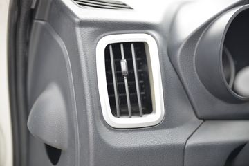 ���� С����W17 102���� 4X2 3.3����ж��(EQ3040S6BDB)ͼƬ