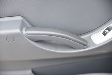 ���� С����W17 102���� 4X2 3.3����ж��(EQ3040S6BDB)ͼƬ