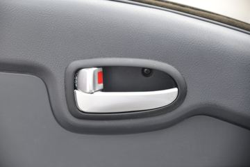 ���� С����W17 102���� 4X2 3.3����ж��(EQ3040S6BDB)ͼƬ