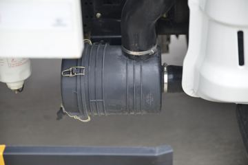 ���� С����W17 102���� 4X2 3.3����ж��(EQ3040S6BDB)ͼƬ