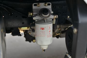 ���� С����W17 102���� 4X2 3.3����ж��(EQ3040S6BDB)ͼƬ