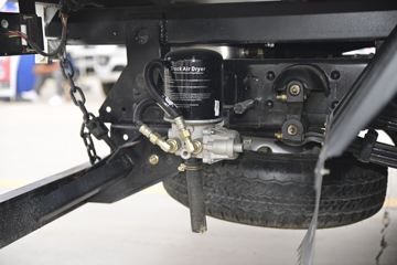 ���� С����W17 102���� 4X2 3.3����ж��(EQ3040S6BDB)ͼƬ