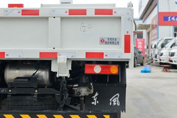 ���� С����W17 102���� 4X2 3.3����ж��(EQ3040S6BDB)ͼƬ