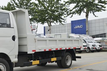 ���� С����W17 102���� 4X2 3.3����ж��(EQ3040S6BDB)ͼƬ