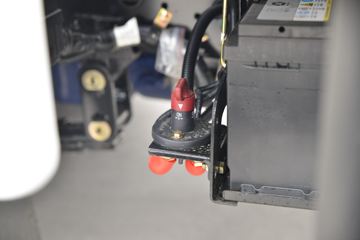 �ɵ��³� V3ϵ�� 130���� 4.15�׵��������ῨͼƬ